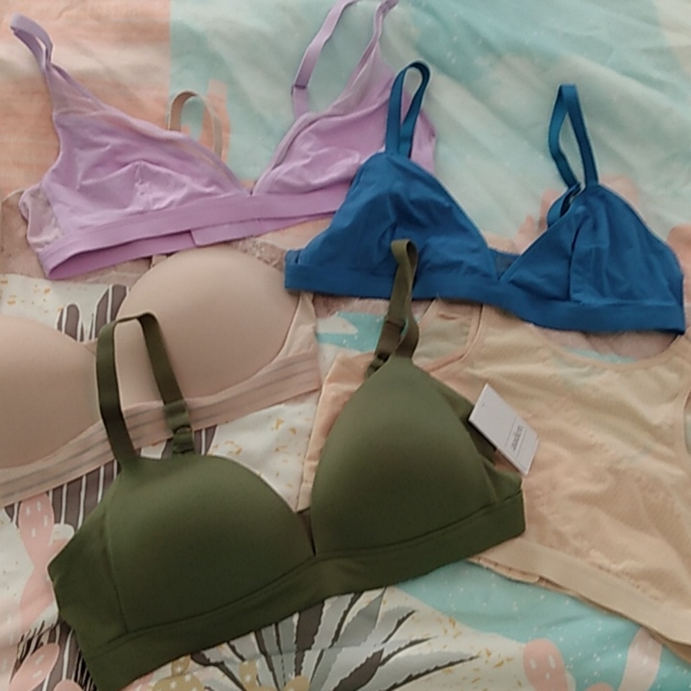 5 bras parade, Auden and magic